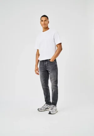 Tapered Fit jean παντελόνι Yoke 22027850 Black Denim