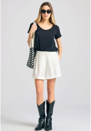 Loose fit σόρτς με πιέτες στη μέση FBL011 108 03 Off White (3)