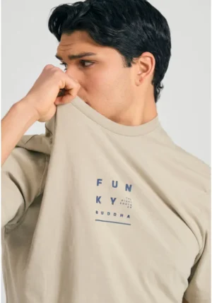Relaxed t shirt με text artwork τύπωμα στην πλάτη FBM011 043 04 Stone (3)