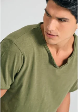 T shirt με λαιμό henley και raw cuts FBM011 004 04 Hunter Green (3)