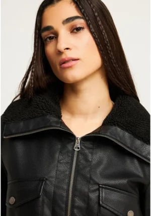 FBL012 141 01 BLACK 4