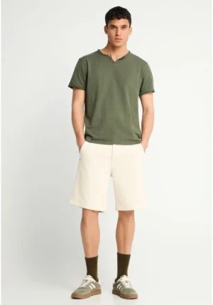 T shirt με λαιμό henley και raw cuts FBM013 004 04 Deep Forest (3)